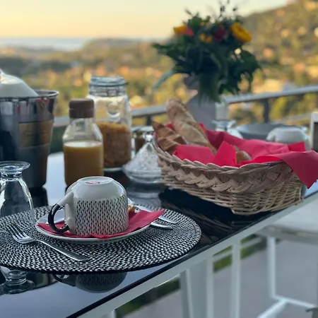 Hirondelles 35 Couette-café Cavalaire-sur-Mer