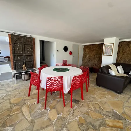 Couette-café Hirondelles 35 Cavalaire-sur-Mer