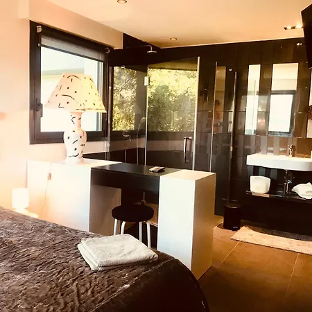 Hirondelles 35 Bed & Breakfast