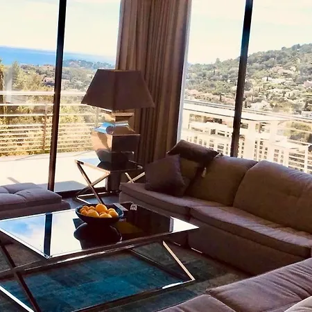 Bed & Breakfast Hirondelles 35 *