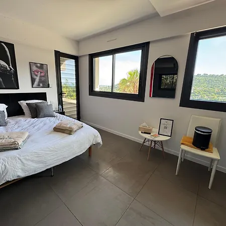 Hirondelles 35 Bed & Breakfast *