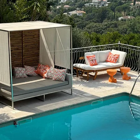 Hirondelles 35 * Cavalaire-sur-Mer