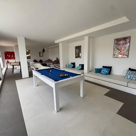 Bed & Breakfast Hirondelles 35 *