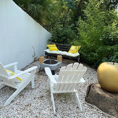 Hirondelles 35 Bed & Breakfast *