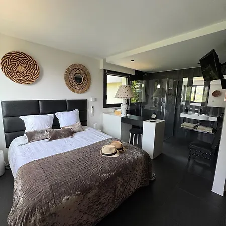Hirondelles 35 Bed and breakfast