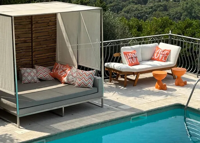 Hirondelles 35 * Cavalaire-sur-Mer