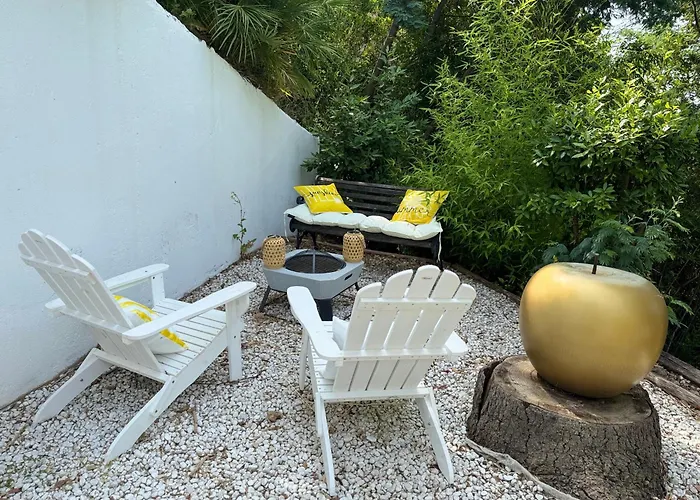 Hirondelles 35 Bed & Breakfast *