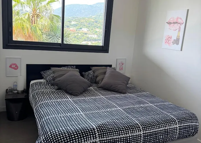 Hirondelles 35 Cavalaire-sur-Mer